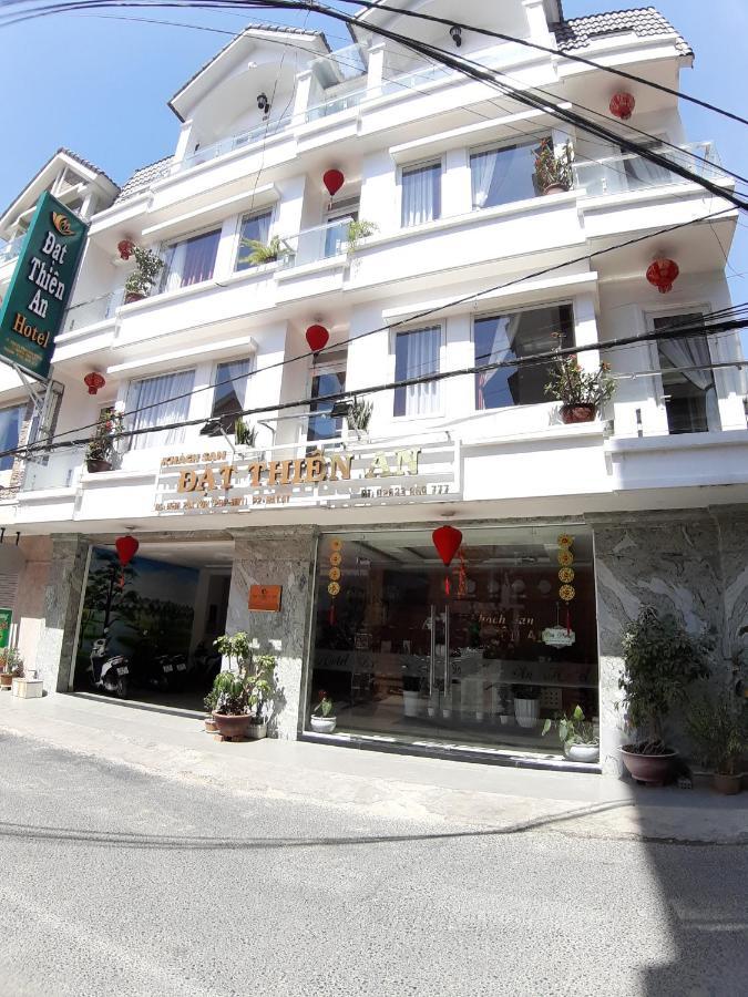 Dat Thien An Hotel Далат Экстерьер фото
